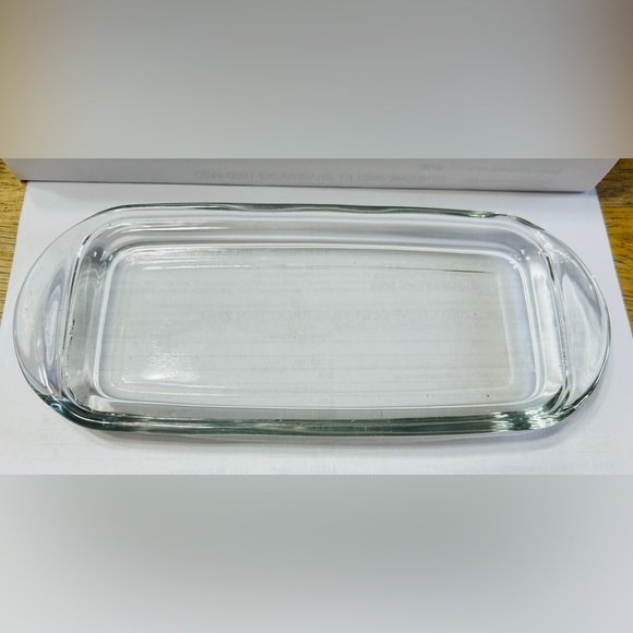 Vintage butter dish, Arthur Court grape themed. Glass base, aluminum lid. MINT! - Picture 2 of 4